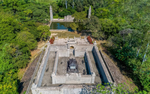 Chuyện chưa kể về Lăng Vạn Vạn – Góc xưa trong lòng cố đô