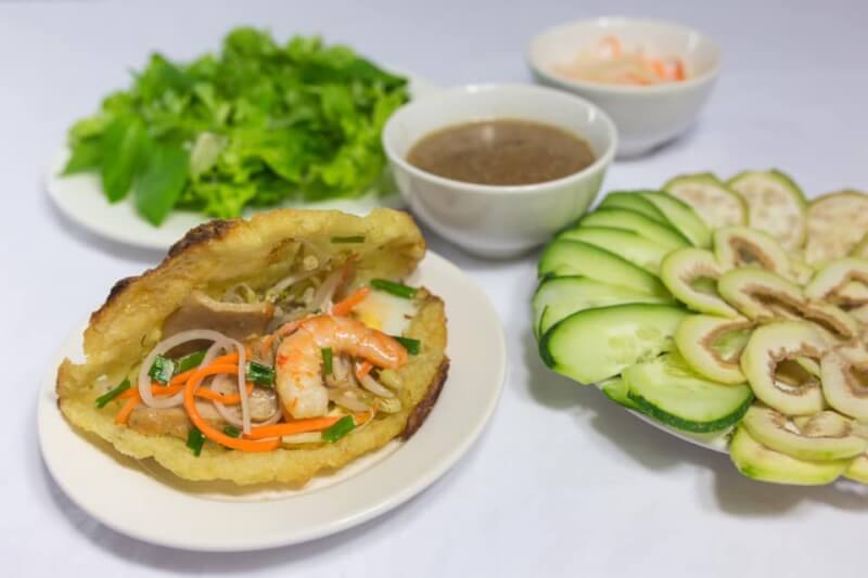 Dừng Chân Ở Bánh Khoái Hạnh – Nơi Giữ Trọn Tinh Hoa Ẩm Thực Huế