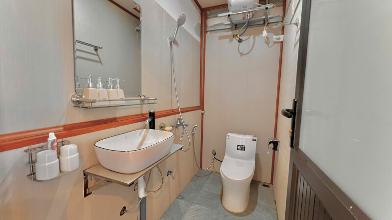 Bungalow mountain view