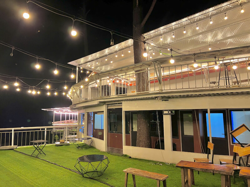 Sống khủng long homestay