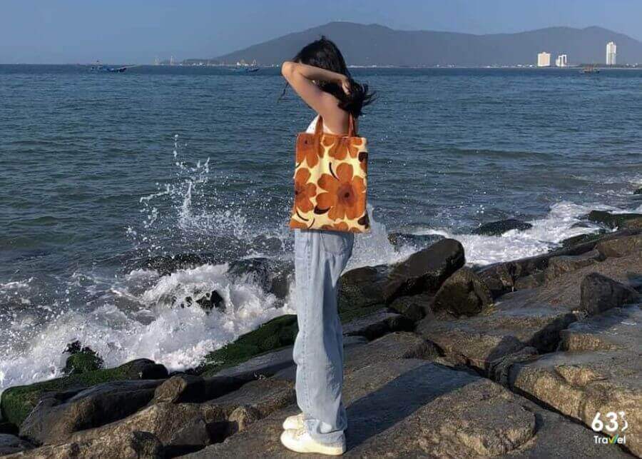 Bãi biển Nguyễn Tất Thành