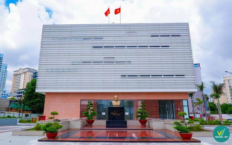 Bảo tàng Tôn Đức Thắng