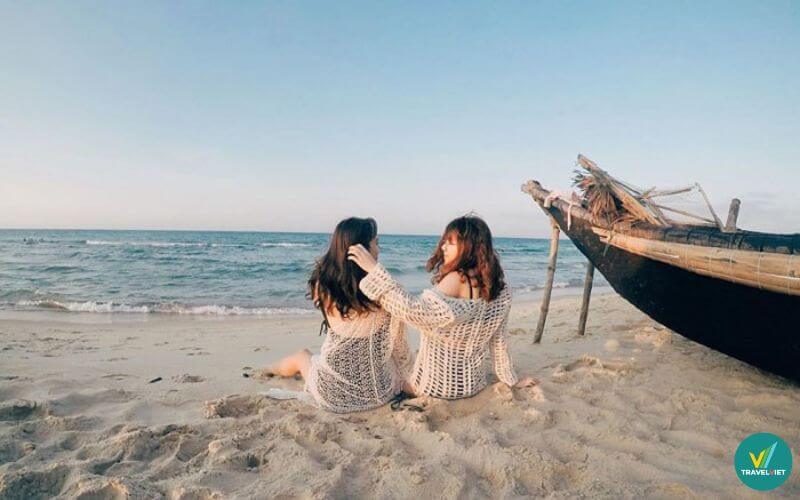 Tận hưởng biển Thuận An