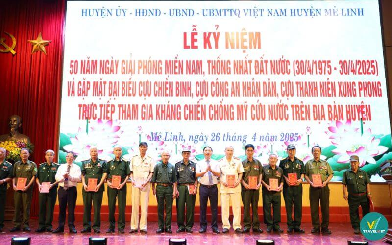 Gặp mặt,tri ân người có công