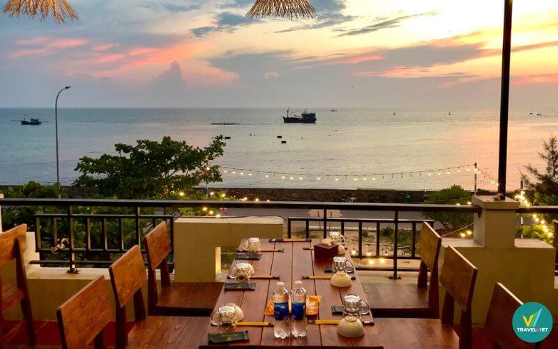 Nhà hàng Hoàng Khuyên