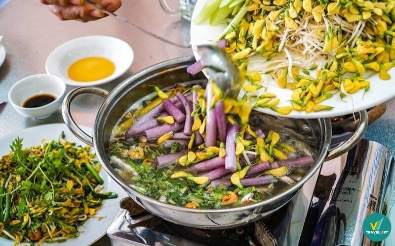 Lẩu cá linh bông điên điển