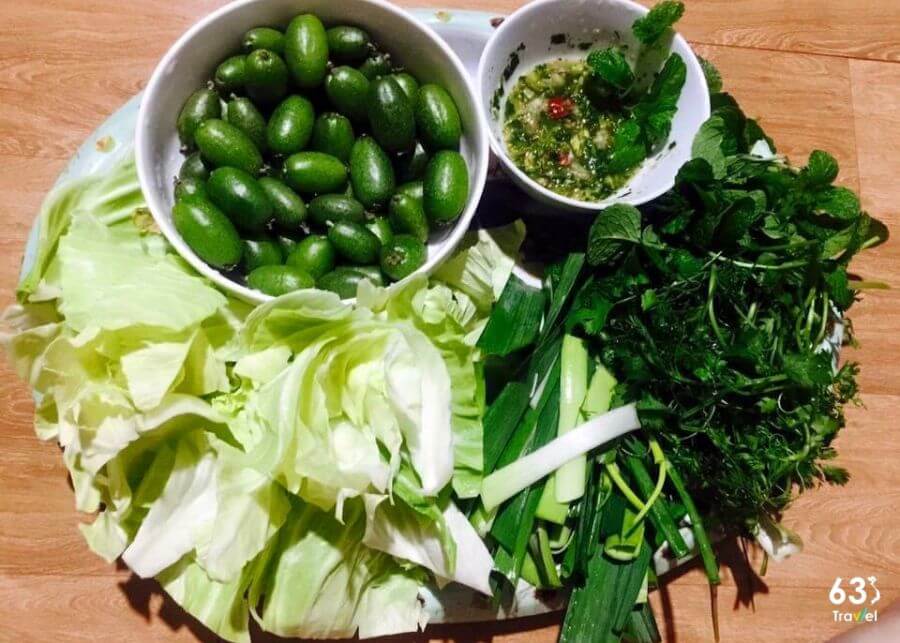 Bắp cải cuốn nhót xanh