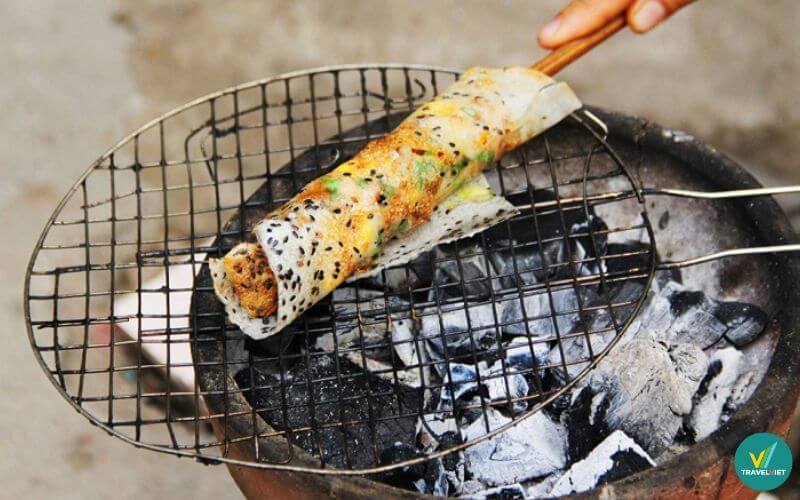 Bánh tráng mắm ruốc nướng