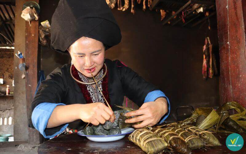 Bánh chưng đen Sìn Hồ