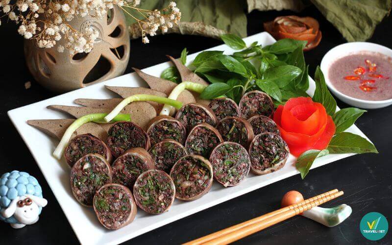 Lòng lợn nhồi gạo nếp