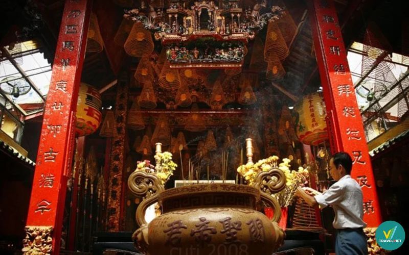 Chùa Ông - Thu Xà