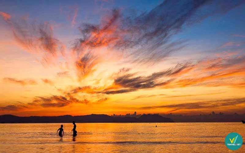 Bãi biển Dốc Lết