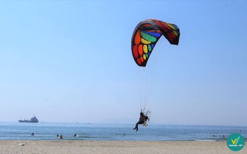 Bãi biển Nha Trang  - Khánh Hòa