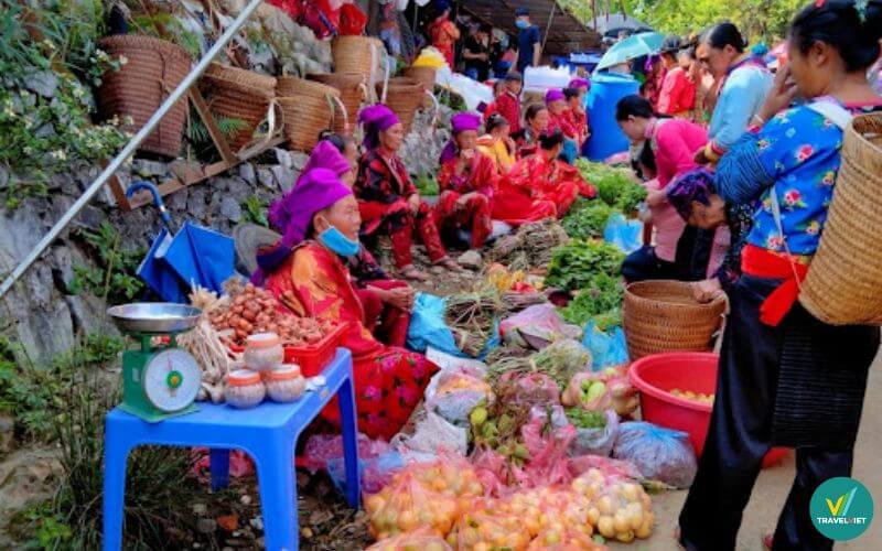 Chợ phiên Tả Sìn Thàng