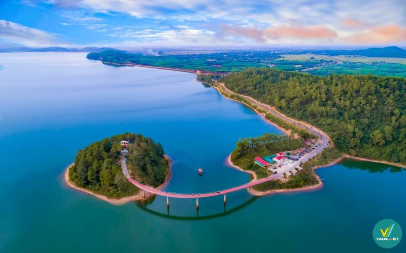 Trải nghiệm thiên nhiên thanh bình tại Hồ Kẻ Gỗ