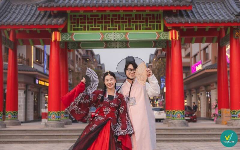 Tham quan Đền Chử Đồng Tử