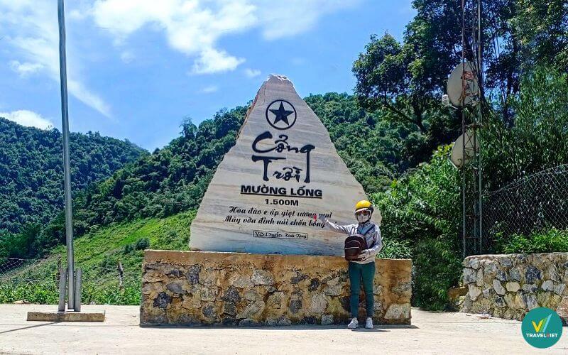 Chinh phục Cổng trời Mường Lống