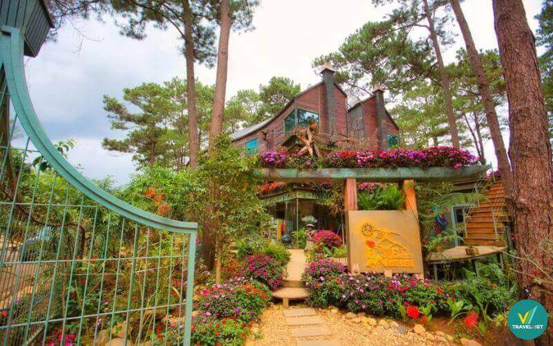 Rosie Garden Mang Den