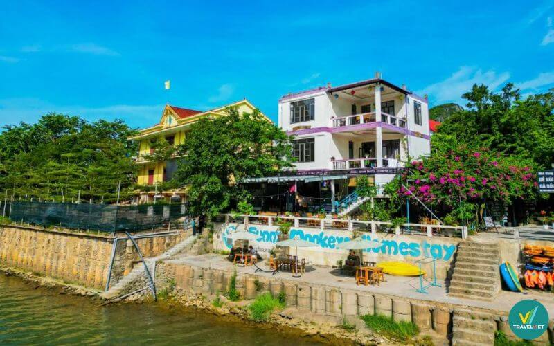 Funny Monkeys Homestay Quảng Bình