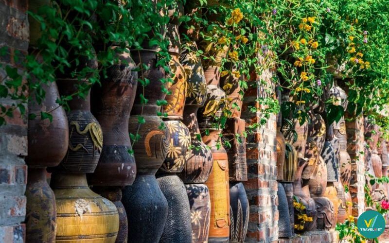 Làng gốm Hương Canh