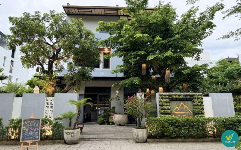 Nhà hàng Son Tra Retreat - Garden Lounge & Eatery