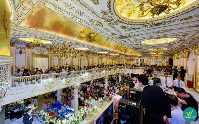 Nhà hàng Uyên Ương