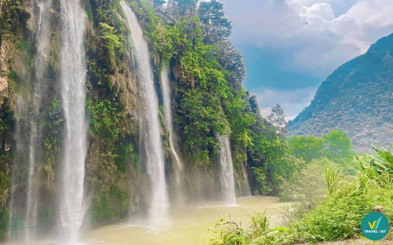 Thác Mưa Rơi - Thái Nguyên