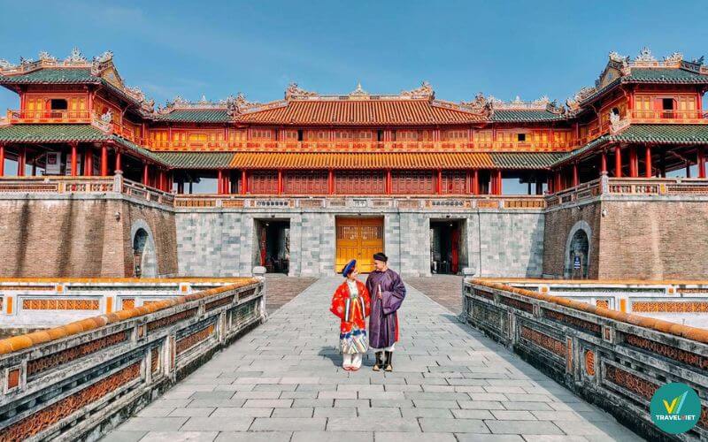 Vivu thành phố Huế