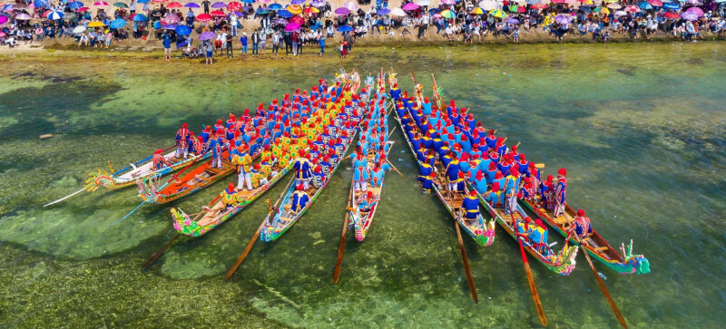 Lễ hội Đua Thuyền Lý Sơn