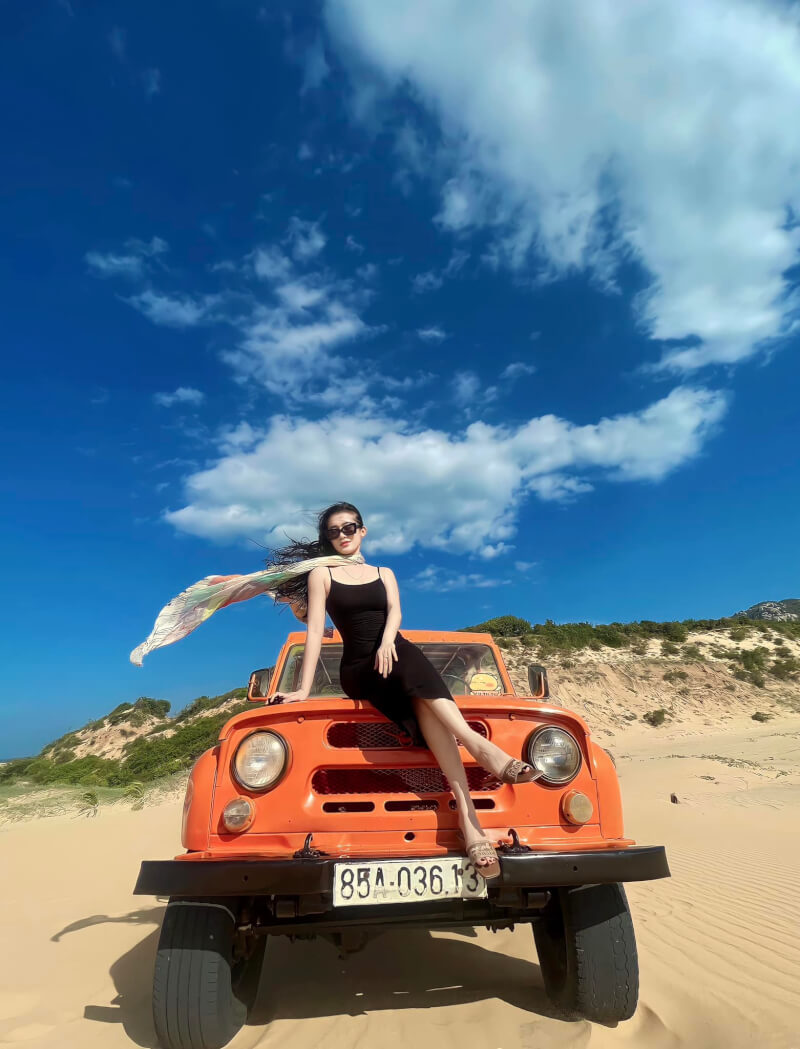 무이딘(Mui Dinh) 모래 언덕은 젊은이들을 위한 가상 체크인 장소입니다