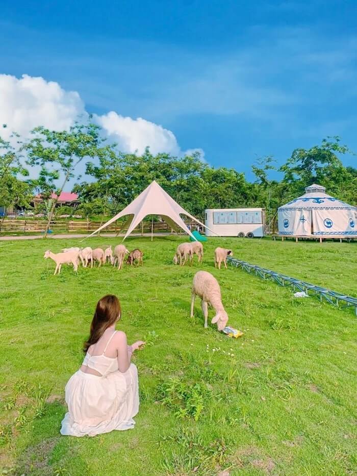 Khu du lịch sinh thái Hồ Bầu Tiên