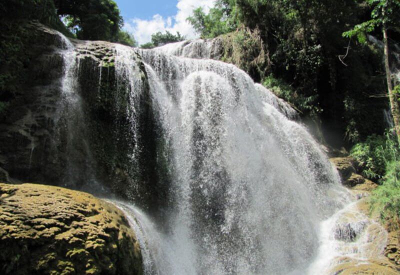 Tac Tinh Waterfall