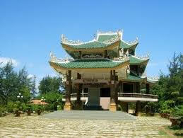 Nguyen Dinh Chieu mausoleum and memorial house