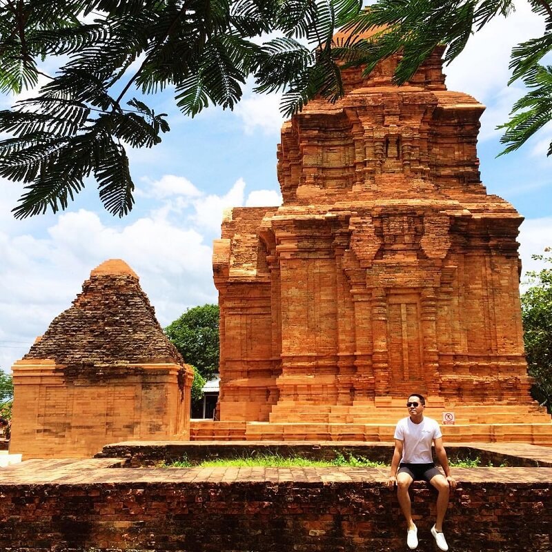 ポッシャヌ チャム タワー