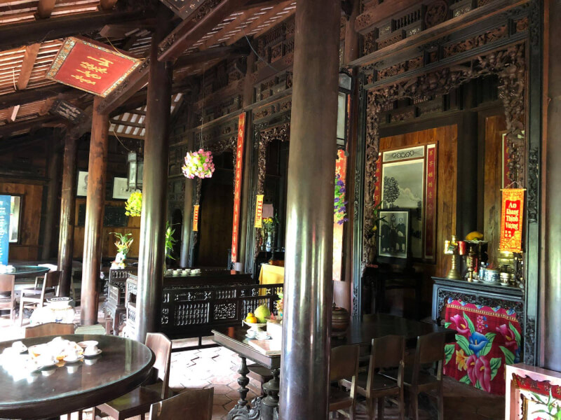 房子的柱子多达120根，其中主柱68根，小辅方柱52根