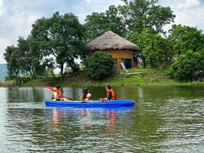 Khu du lịch sinh thái Vạn Hoa Hồ Va.