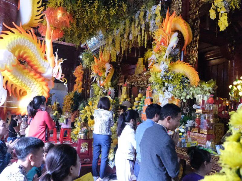 옹 호앙 ​​무오이 사원