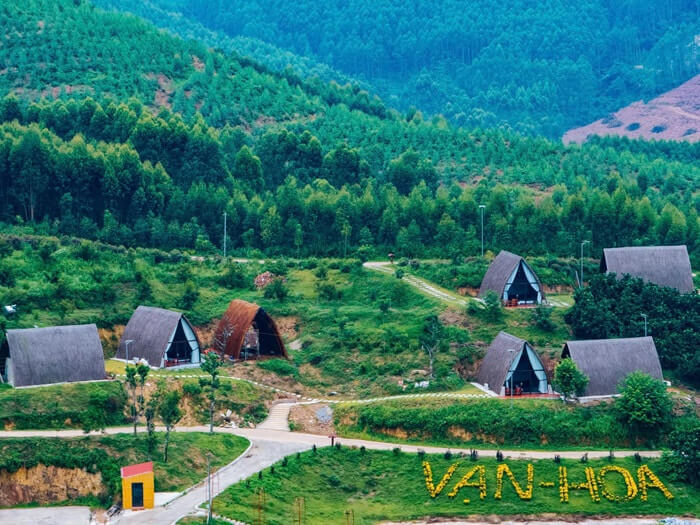 Điểm du lịch cộng đồng Vạn Hoa Hồ Va Đông Phú