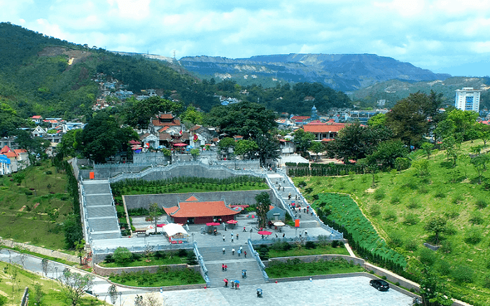 Cua Ong Temple historical relic site.