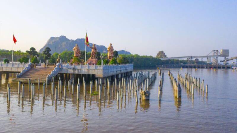 Bach Dang Giang relic area