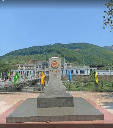 マールータンの国境ゲート。