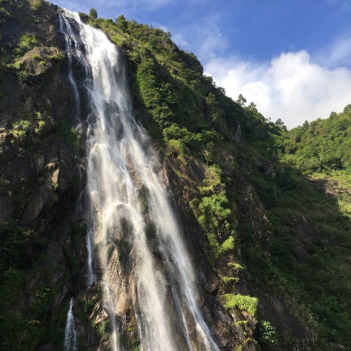 Tac Tinh Waterfall