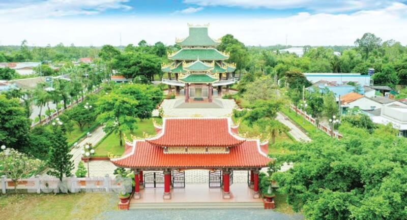 Nguyen Dinh Chieu mausoleum and memorial house
