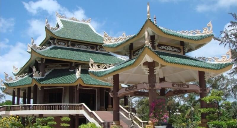 Nguyen Dinh Chieu mausoleum and memorial house