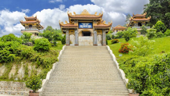 Truc Lam Tay Thien Zen 수도원