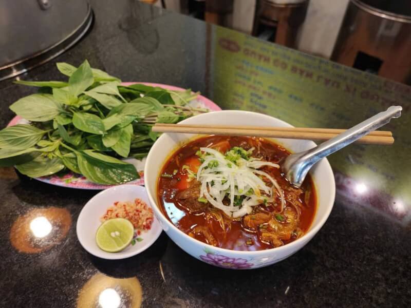 Phở Hồng Cúc – Mỹ Vị Khó Cưỡng Cho Ngày Mới Tại Vĩnh Long