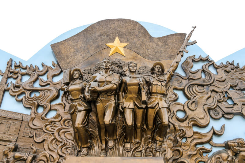 Ghé Ngã Ba Chiều Tím, Nghe Chuyện Về Tượng Đài Mậu Thân Huyền Thoại