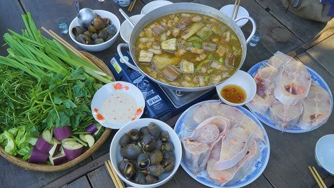 Cá Lăng Hơ Nhúng Giấm: Hương Vị Chua Thanh Khiến Bạn Nhớ Mãi