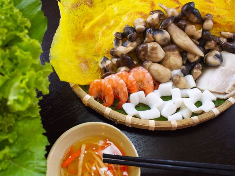 Bánh Xèo Ốc Gạo Vĩnh Long: Mỹ Vị Giòn Tan Từ Phù Sa Sông Tiền