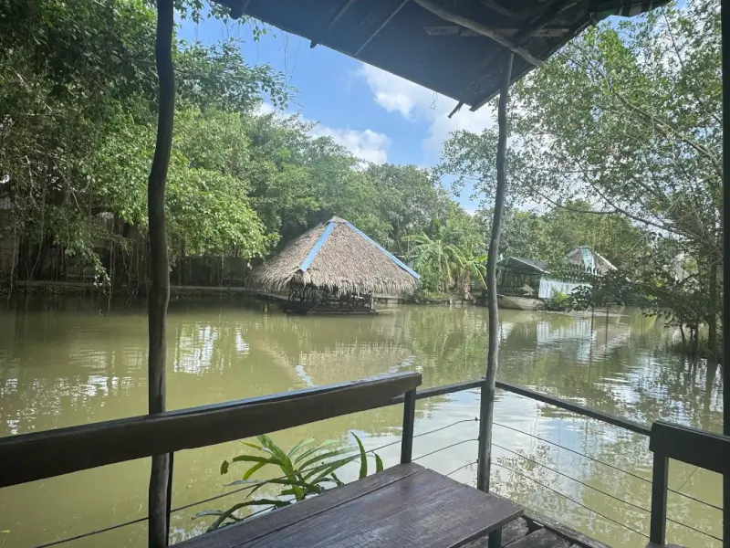 Lẩu Gà Nòi Nhà Sàn – Tinh Túy Ẩm Thực Miệt Vườn Vĩnh Long